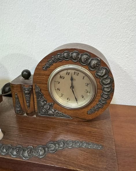 Vintage Table Clock