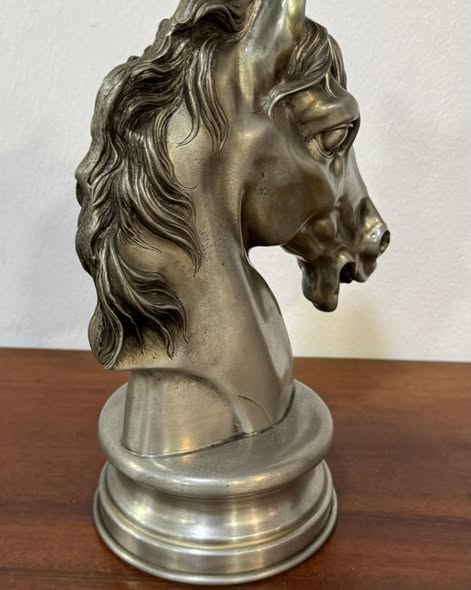 Horse sculpture in pure pewter.