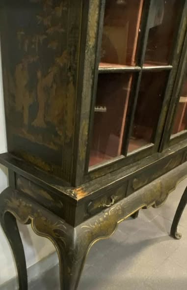 Vitrina em Estilo Chinoiserie – Europa, Século XIX