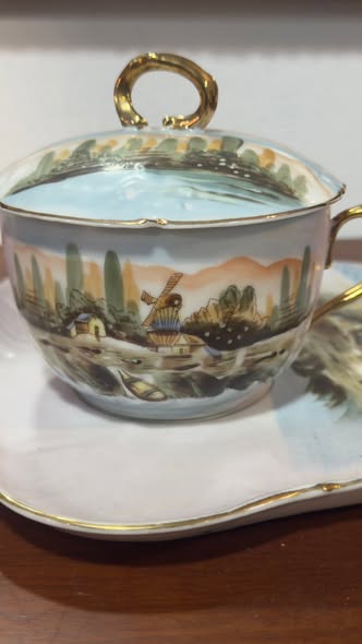 Raro Trio de Lanche em Porcelana Madrepérola Vista Alegre – Época Art Déco (1922-1947)