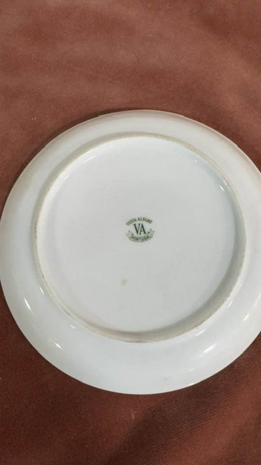 Prato Decorativo de Coleção "Casal de Cisnes" em Porcelana