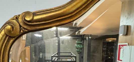 Espelho Barroco Dourado – Peça de Coleção
