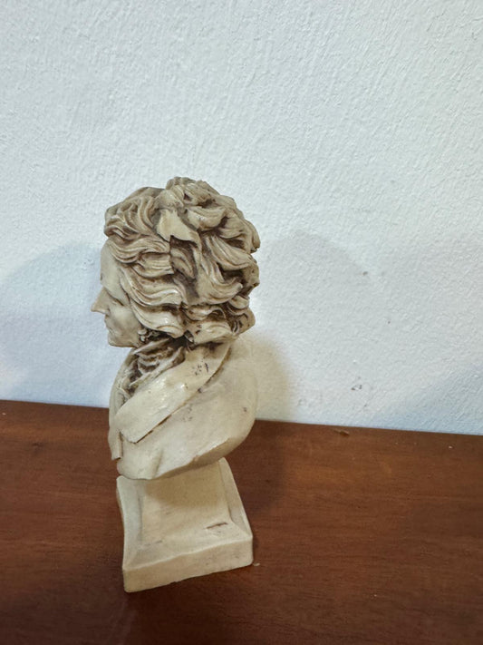 Busto Decorativo de Beethoven – Resina Bege | Escultura Clássica