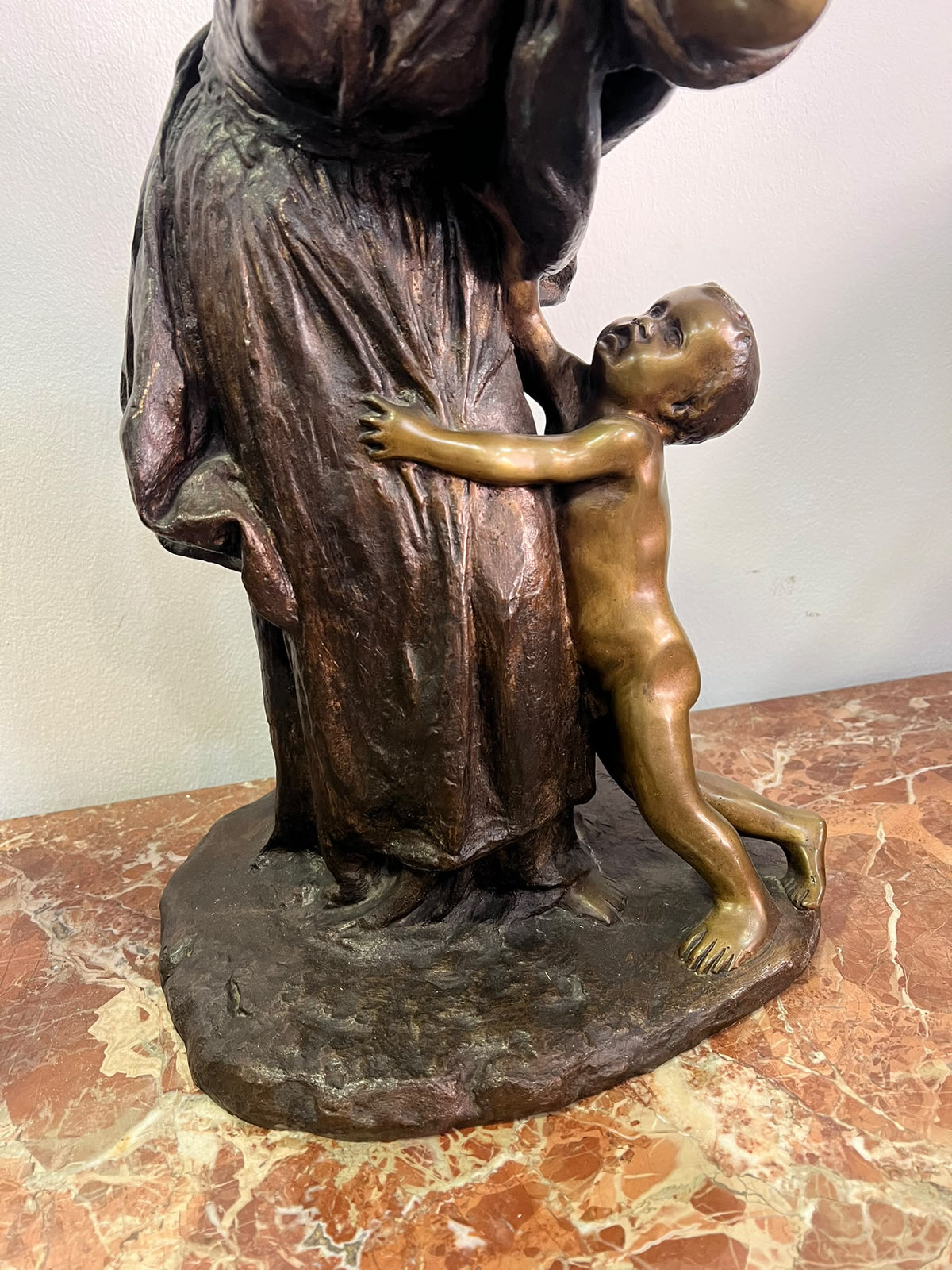 Escultura Mestra em Bronze "A Dor" com Assinatura de António Teixeira Lopes