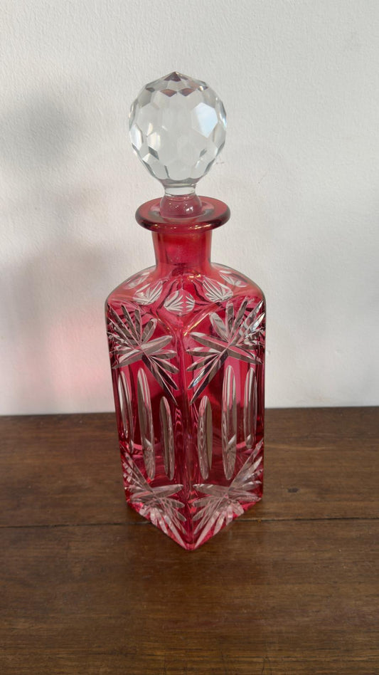 Licoreiro Anté em Cristal Overlay Vermelho Lapidado à Mão