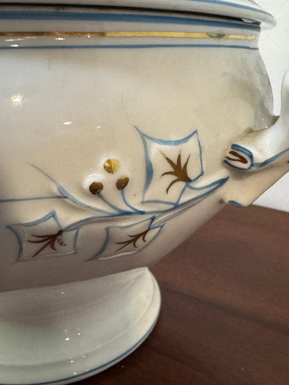 Sopeira Antiga Vista Alegre - Decoração Floral Azul e Dourada - Casa Buisson Porto