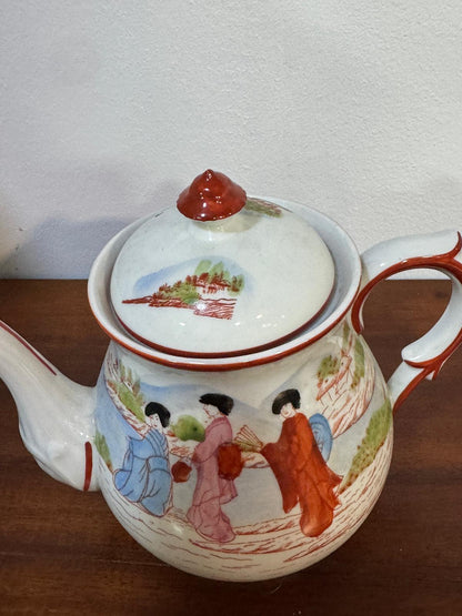 Bule Antigo Vista Alegre com Cena de Gueixas - Porcelana Portuguesa Decoração Oriental