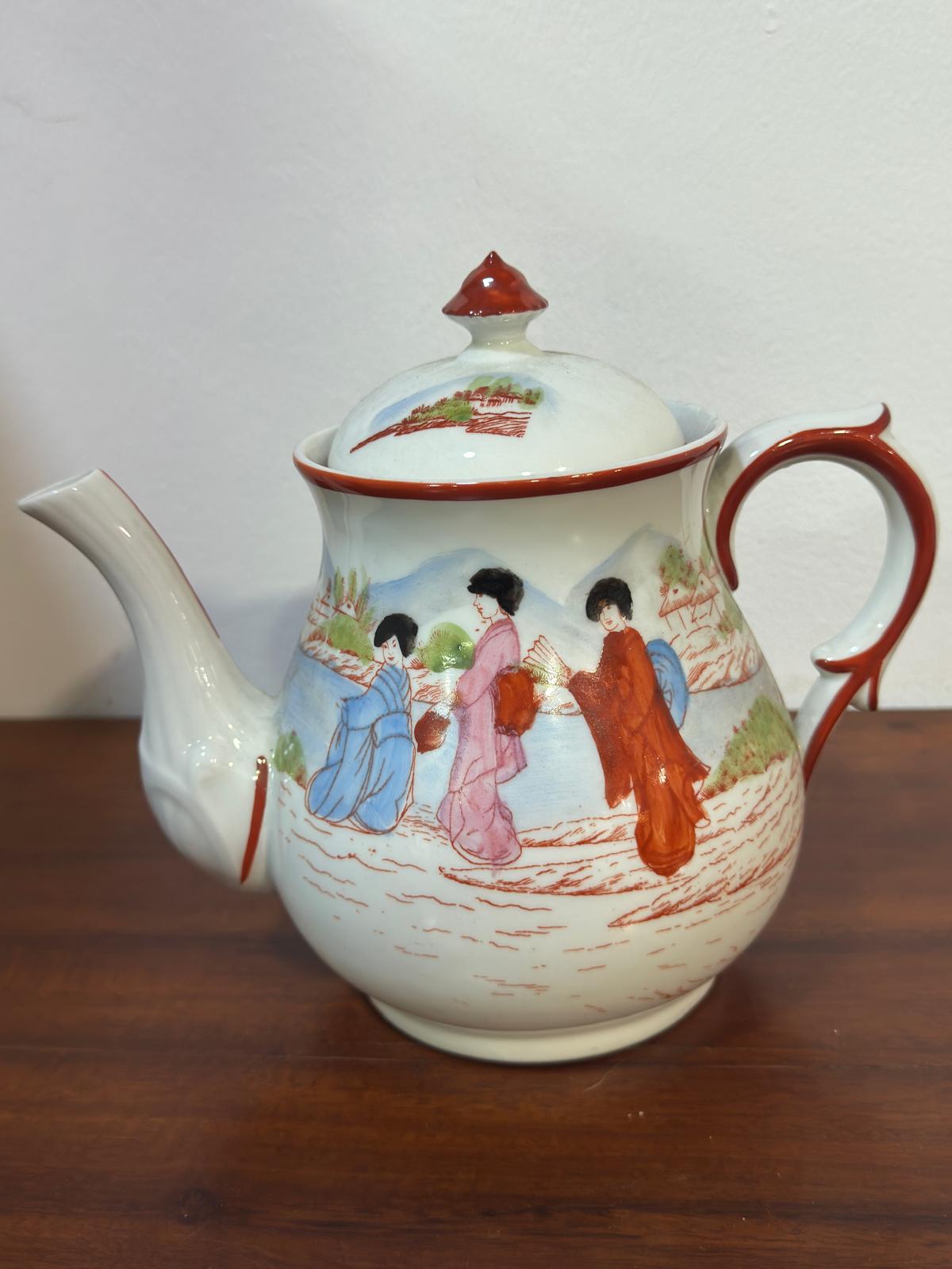 Bule Antigo Vista Alegre com Cena de Gueixas - Porcelana Portuguesa Decoração Oriental