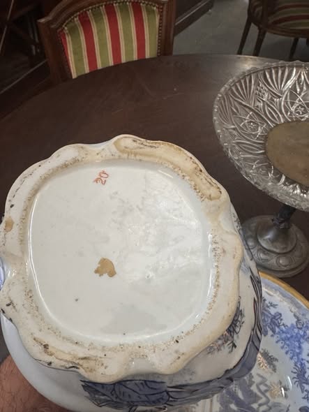 Ceramic Vase and Basin Set – Vintage English Style