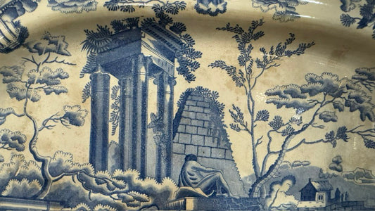 English earthenware serving dish – Blue and white transferware, c. 1810