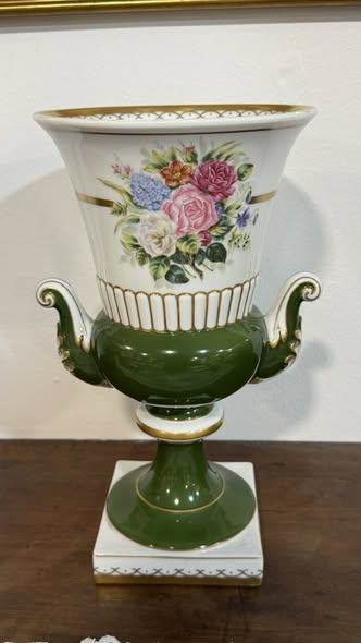 Decorative Porcelain Vase by Vista Alegre – Floral Painting and Classic Style