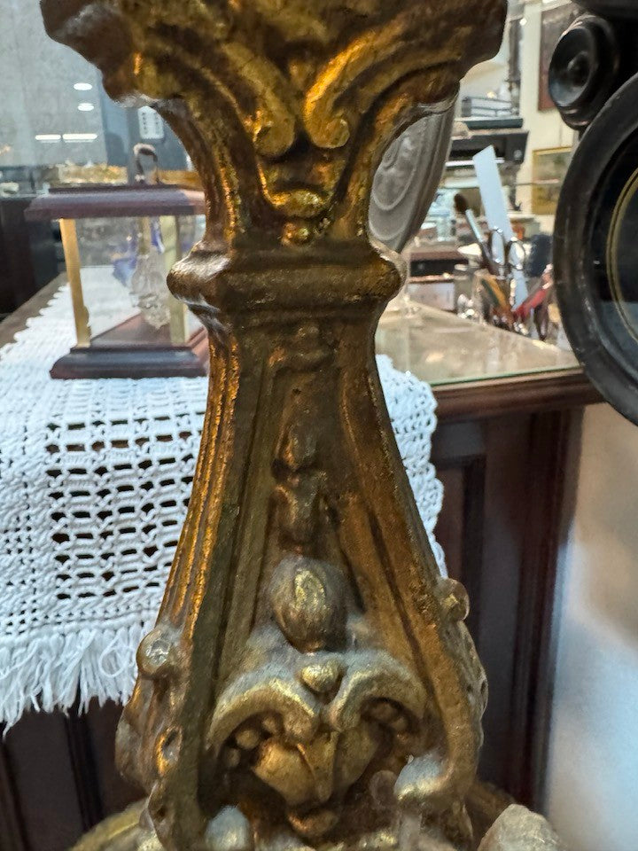 Mesa-Pedestal Dourada Entalhada – Estilo Rococó Revival (séc. XIX-XX)