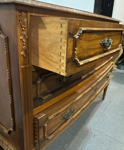 Cômoda Antiga Estilo Rococó