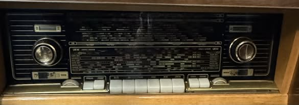 Consola de Rádio e Gira-Discos Schaub Lorenz com Colunas – Estilo Mid-Century Modern (Anos 50/60)