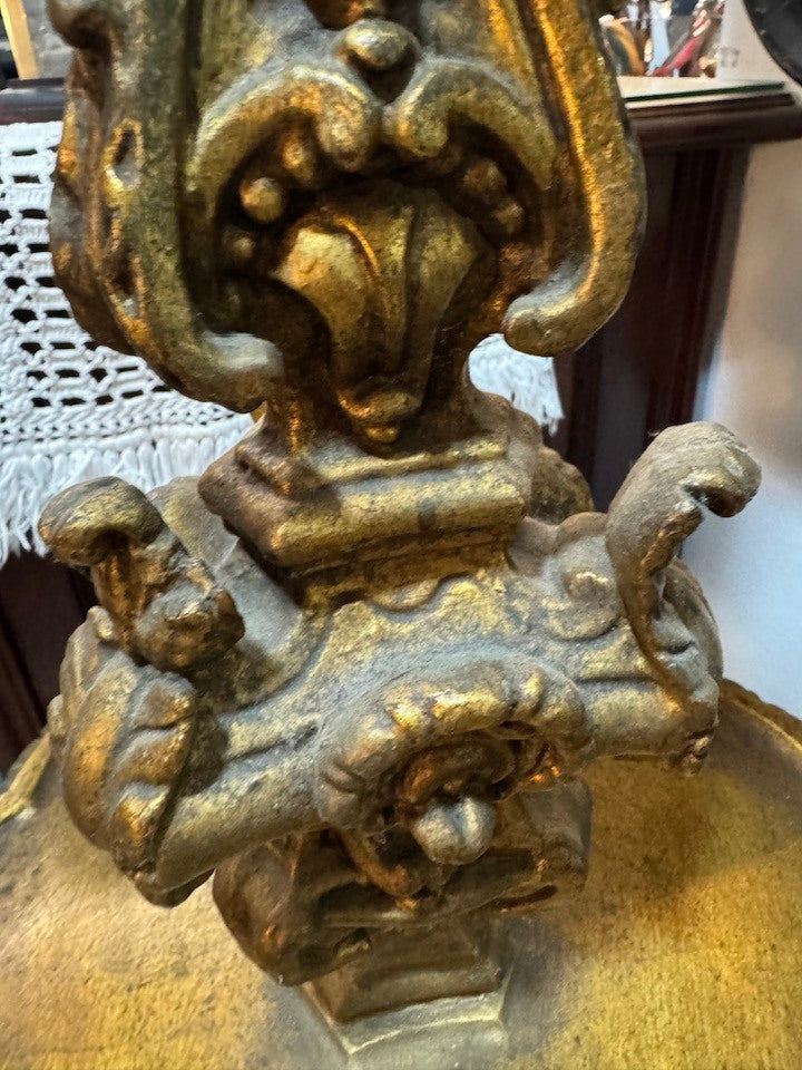 Mesa-Pedestal Dourada Entalhada – Estilo Rococó Revival (séc. XIX-XX)