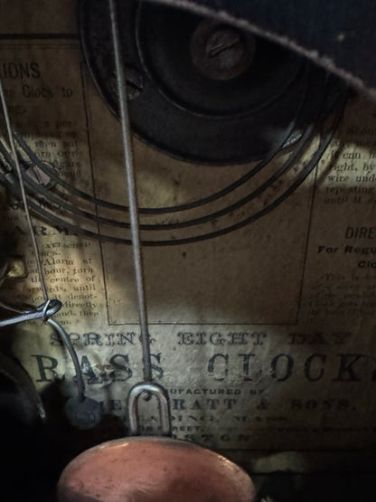 Relógio de Mesa Americano em Pau-Santo (c. 1870–1890)