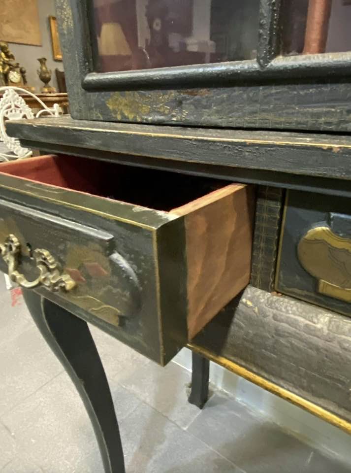 Vitrina em Estilo Chinoiserie – Europa, Século XIX