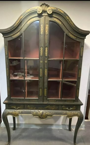Vitrina em Estilo Chinoiserie – Europa, Século XIX