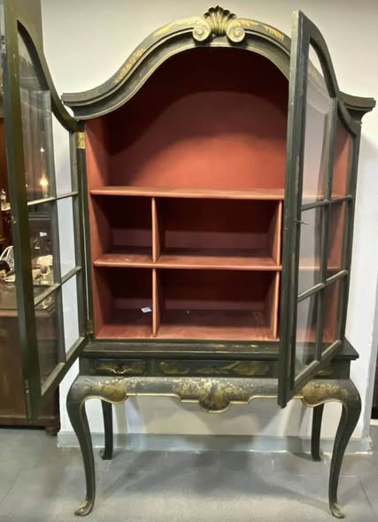 Vitrina em Estilo Chinoiserie – Europa, Século XIX