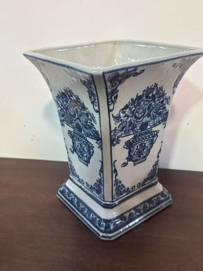 Vaso em Porcelana Azul e Branco - Decoração Floral Oriental