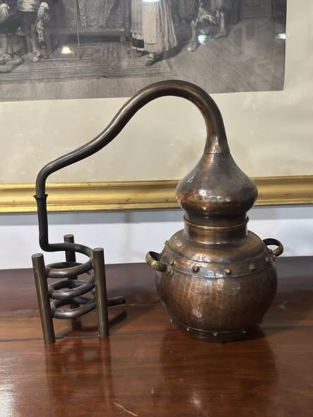 Alambique Antigo em Cobre com Serpentina