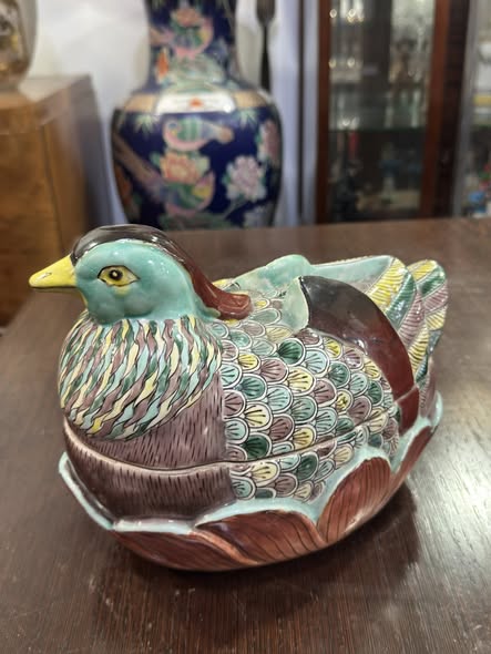Terrina em Porcelana em Forma de Pato Mandarim