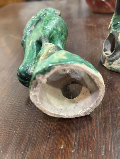 Par de Papagaios em Faiaça Chinesa Vidrada a Verde — Dinastia Qing