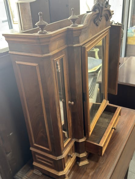 Important Table Dressing Table with Mirror and Drawers – 19th Century