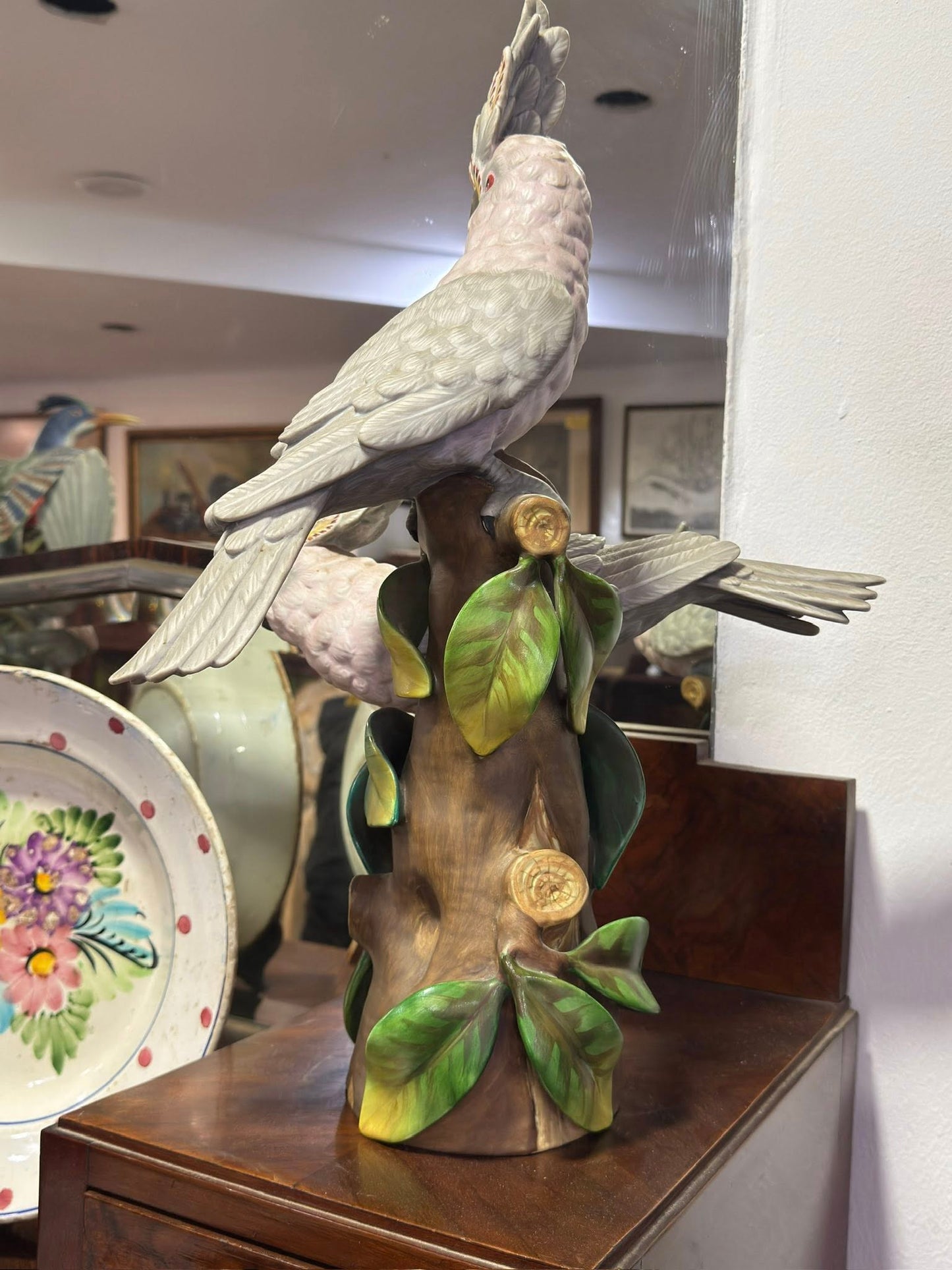 Grupo de Cacatuas — Porcelana Vista Alegre, c. 1971–1980