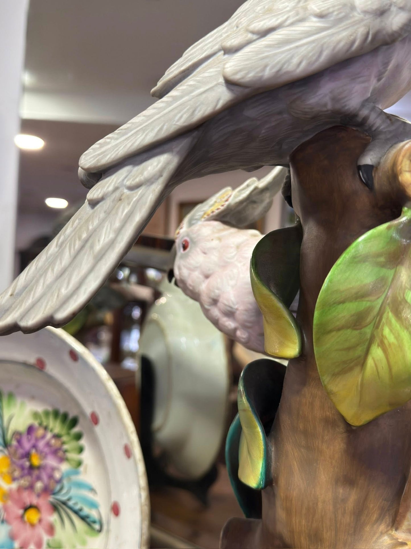 Grupo de Cacatuas — Porcelana Vista Alegre, c. 1971–1980