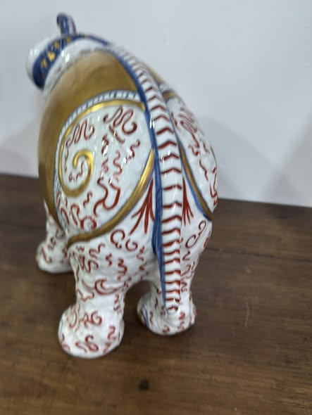 Elefante em Porcelana Le Porcellane (Florença) — Ouro Brunido e Arabescos (c. 1990)
