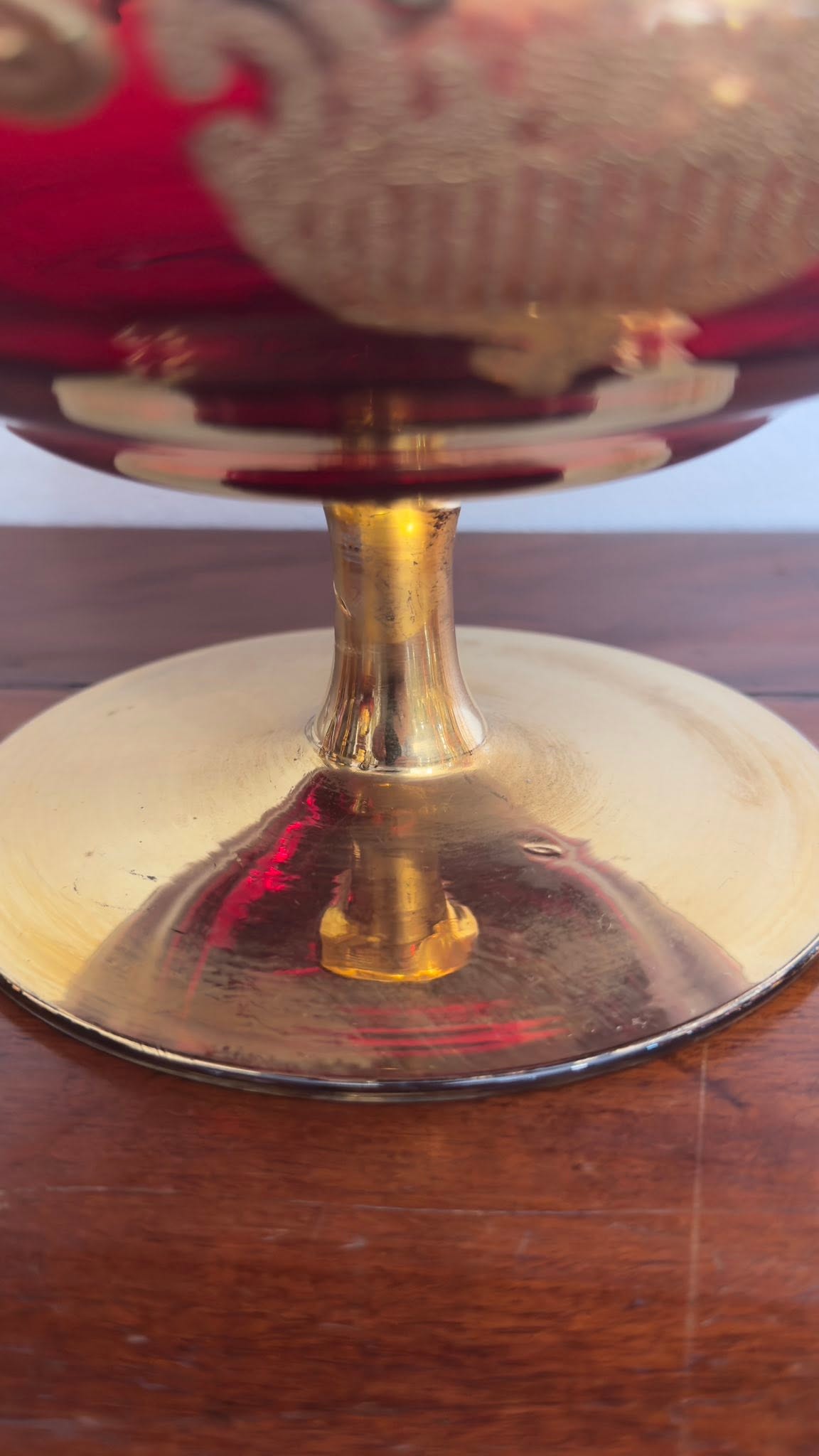 Bombonière em Vidro Boémio Dourado com Tampa
