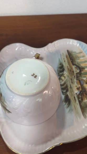Raro Trio de Lanche em Porcelana Madrepérola Vista Alegre – Época Art Déco (1922-1947)