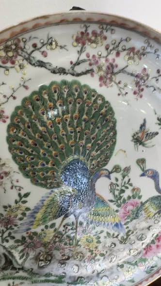 Prato Decorativo em Porcelana Chinesa de Exportação — Família Rosa — Séc. XIX
