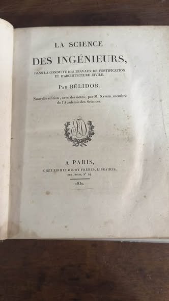 Raro Livro "La Science des Ingénieurs" (Edição 1830) – Bélidor & Navier (Firmin Didot)
