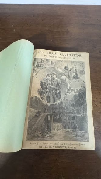 Livro Antigo "Os Dois Garotos" – Pierre Decourcelle (Encadernação em Meia-Pele)