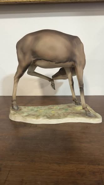 Escultura Impala Macho com Cornos em Porcelana Biscuit Vista Alegre (1947-1968)