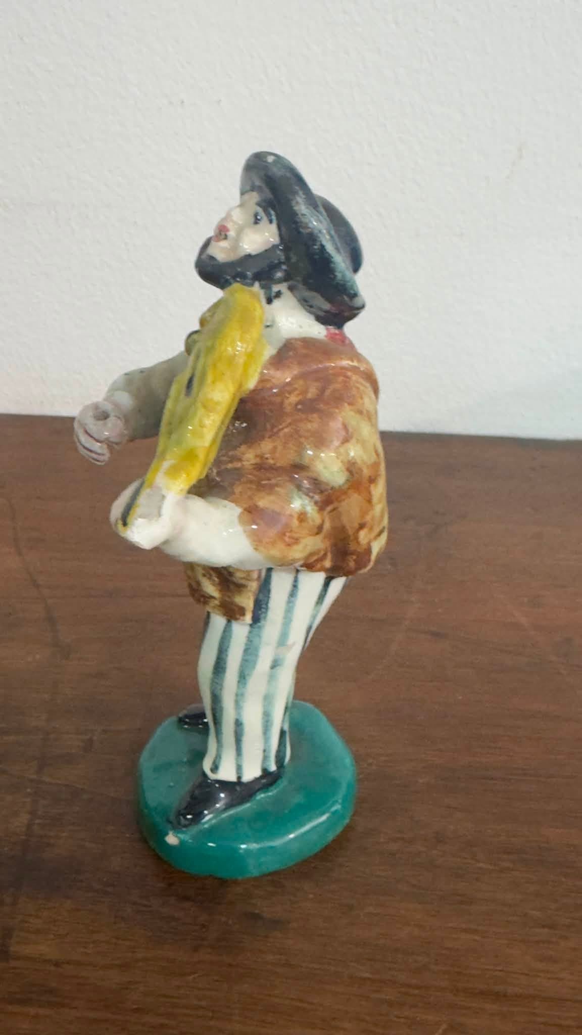 Estatueta Violinista Figurado de Barcelos - Vista lateral direita