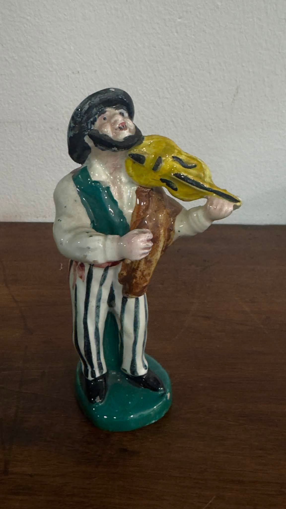 Estatueta Violinista Figurado de Barcelos - Vista traseira