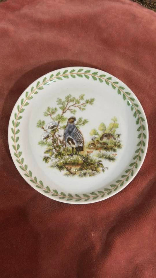 Prato Decorativo de Caça "Perdiz" em Porcelana com Grinalda