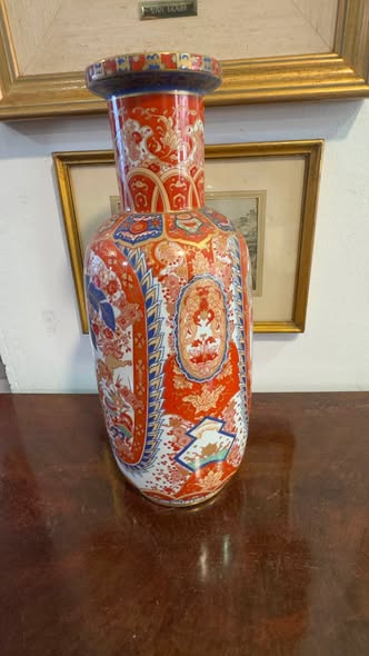 Importante Jarrão em Porcelana Oriental Estilo Imari