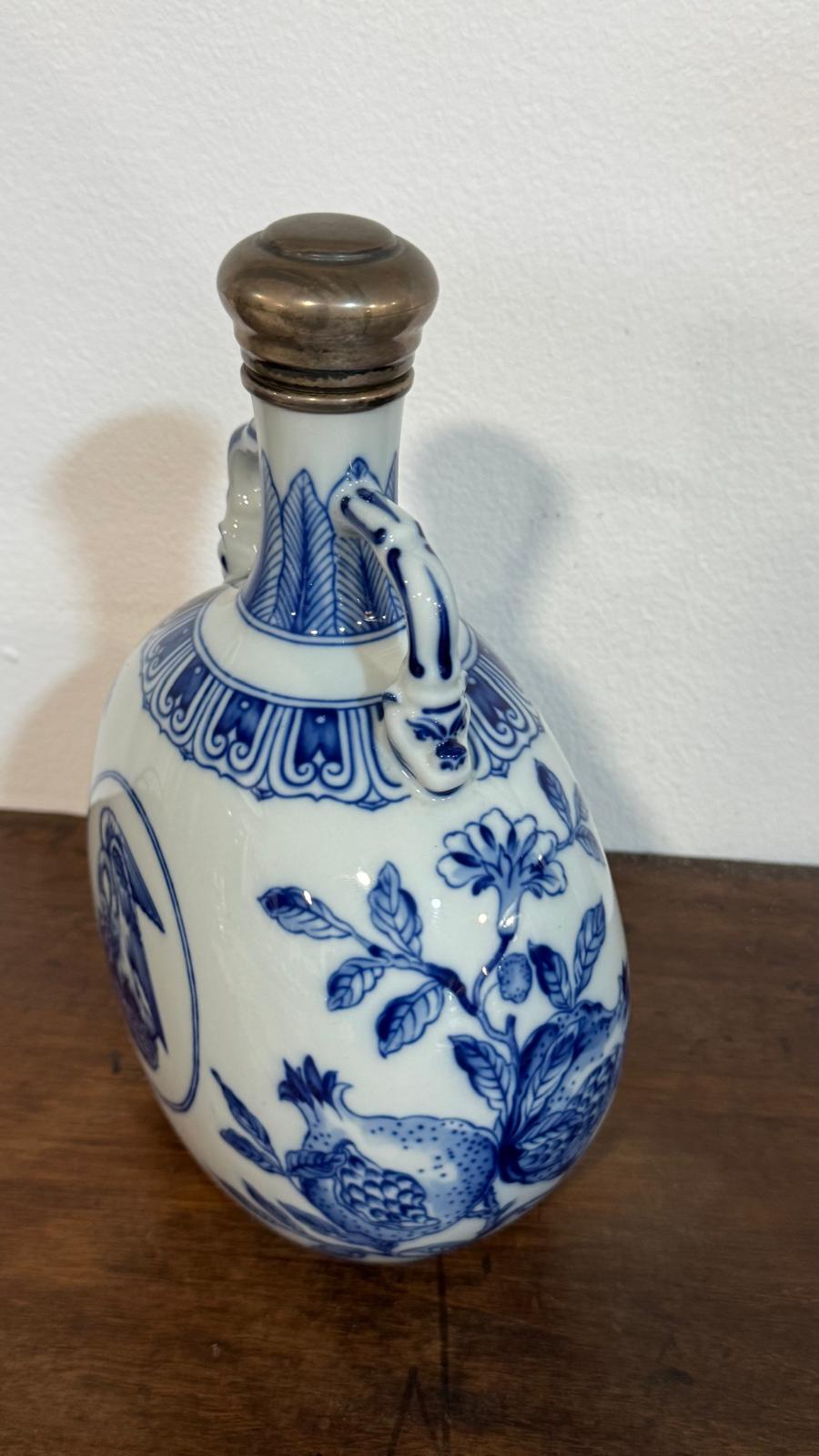 Garrafa Vista Alegre – Porcelana e Prata | Edição Comemorativa dos Descobrimentos