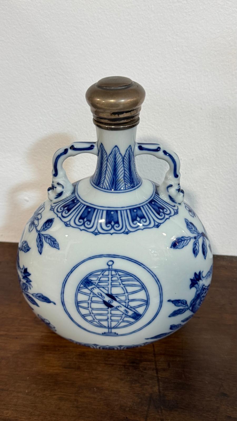 Garrafa Vista Alegre – Porcelana e Prata | Edição Comemorativa dos Descobrimentos