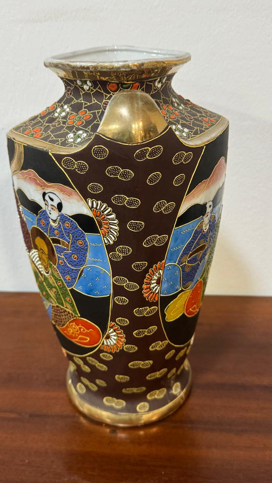 Japanese Decorative Vase – Satsuma Style (20th Century)