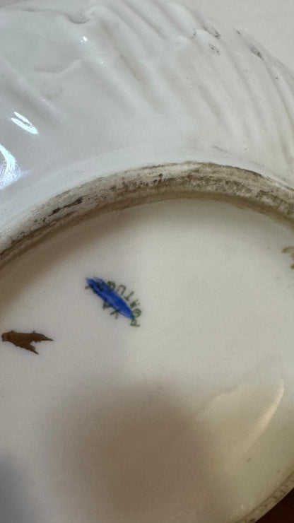 Decorative Porcelain Piece – Cheerful View