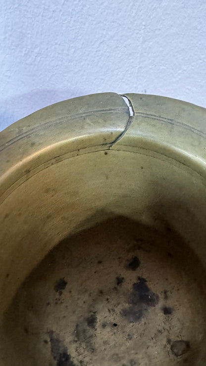 Almofariz com Pilão em Bronze – Século XVIII – Decorado com Quatro Aletas