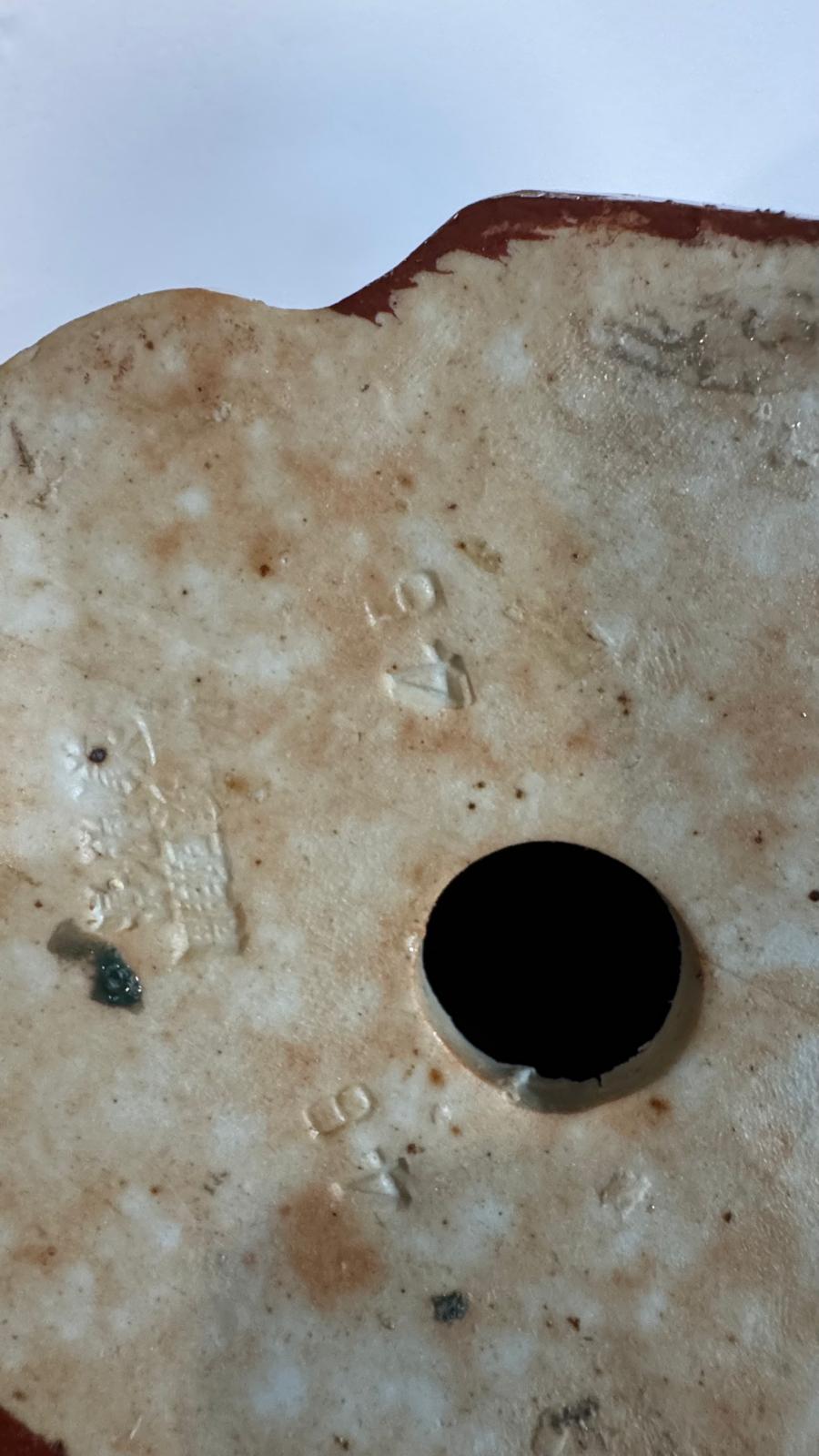 Porcelain Statue of Guan Yu – Oriental Art | Collector's Item