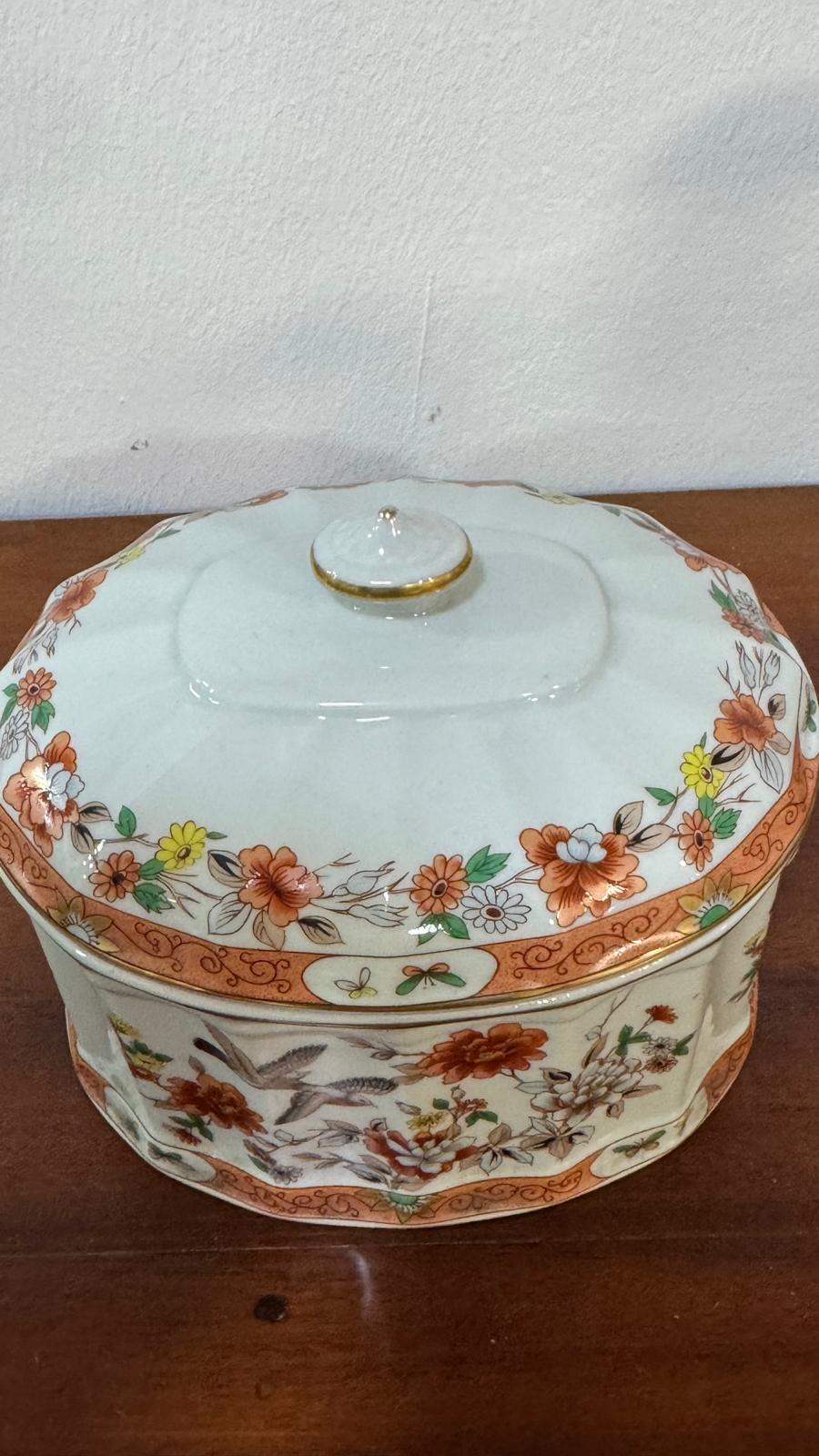 Vista Alegre Porcelain Box – Magnolia Collection, Diogo Model (with original box)