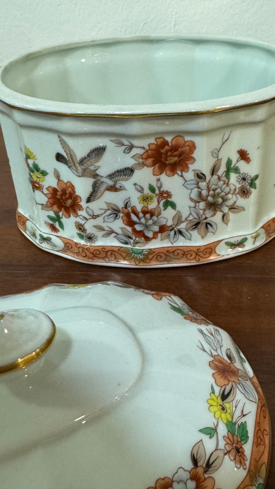 Vista Alegre Porcelain Box – Magnolia Collection, Diogo Model (with original box)