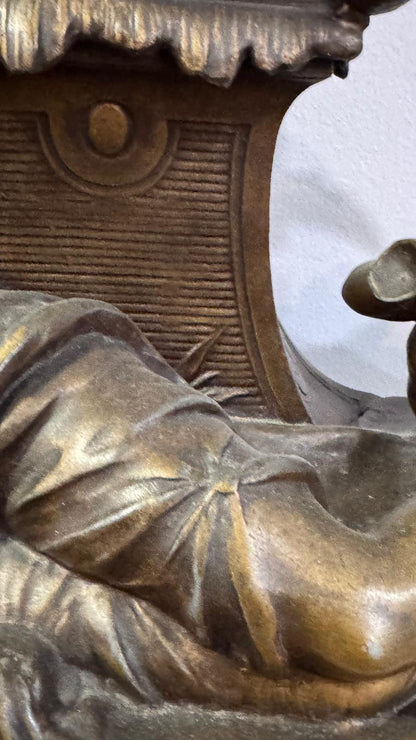 Relógio de Lareira Antigo – Bronze Atribuído – Estilo Napoleão III